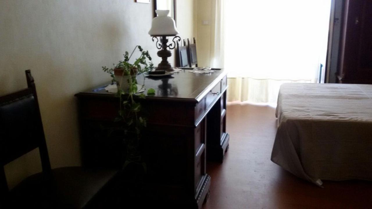 أتشيريالي A Casa Di Tommy B&B المظهر الخارجي الصورة
