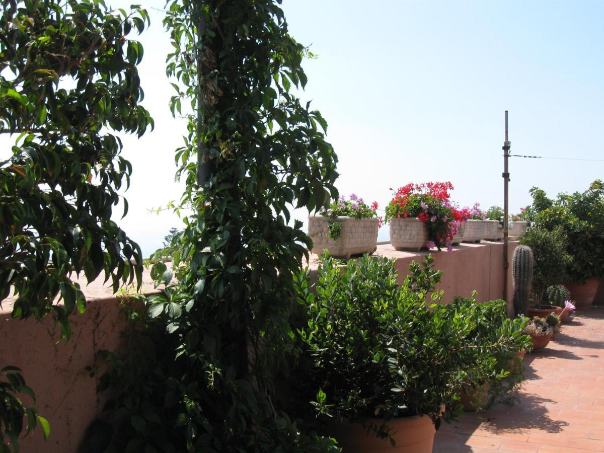 أتشيريالي A Casa Di Tommy B&B المظهر الخارجي الصورة